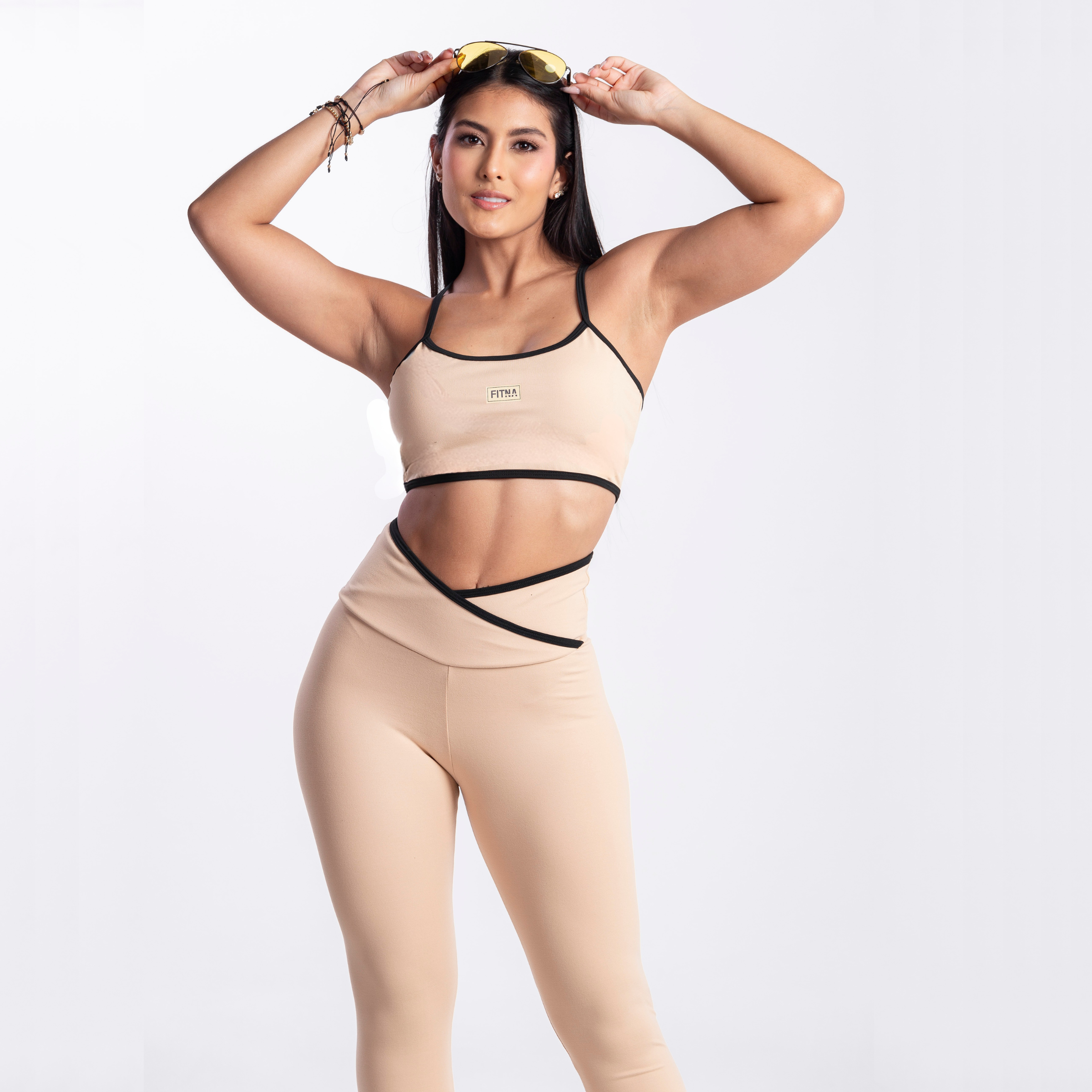 CROP TOP AND MERMAID-STYLE LEGGINGS
