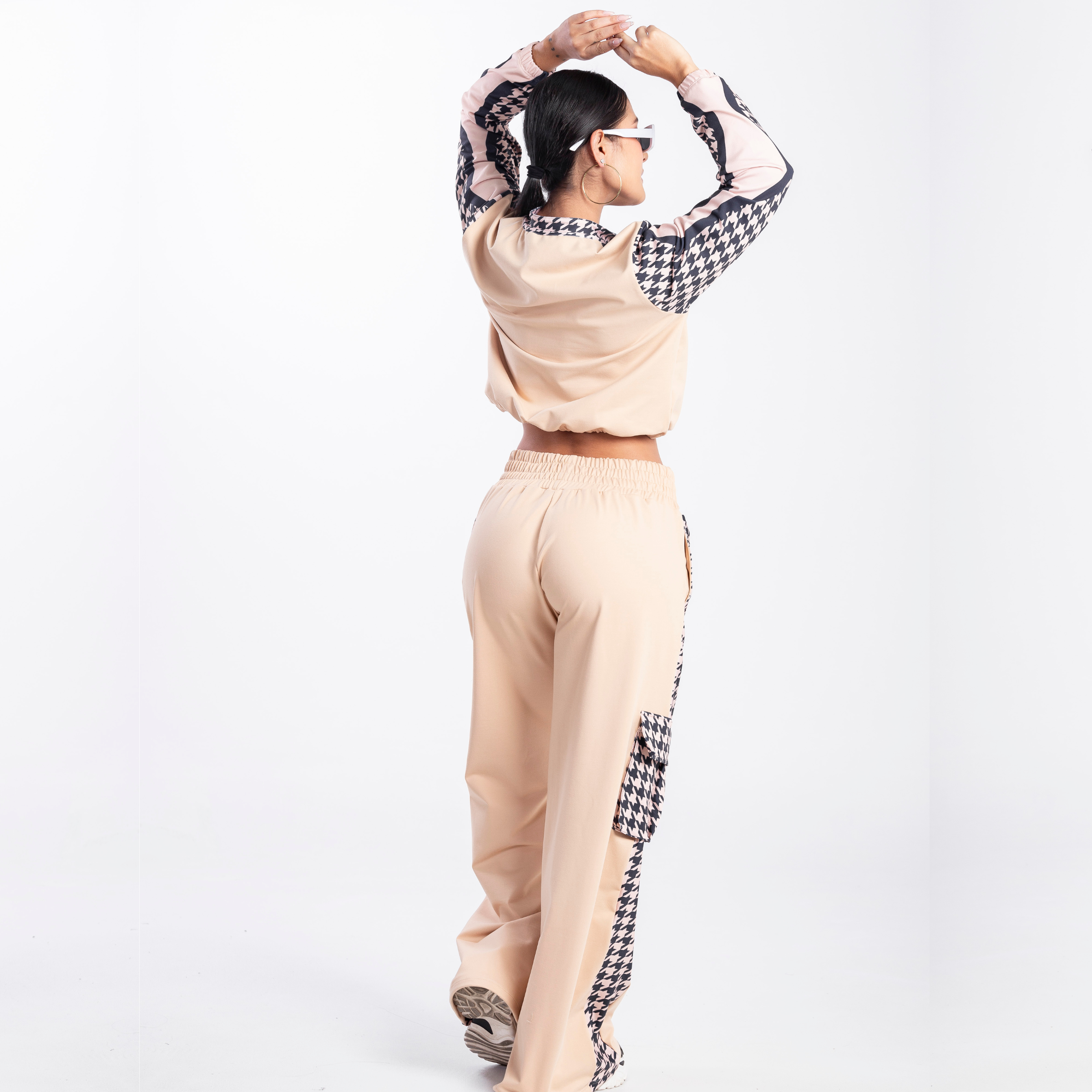 SET CAMIBUSO Y PANTALÓN CARGO